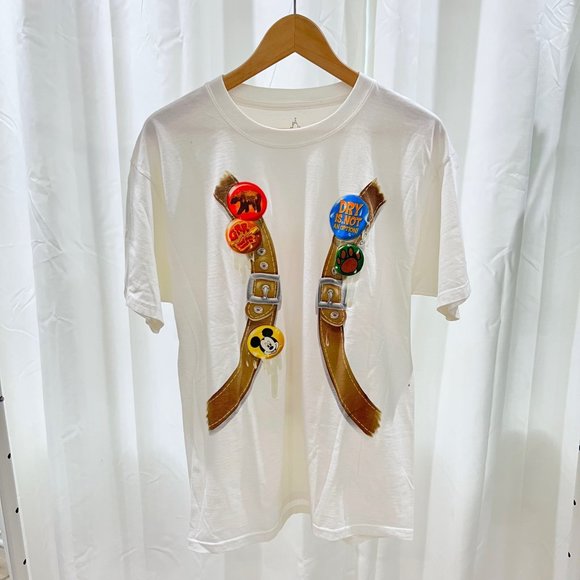 Disney Other - Disney World Walt Disney Resort Mickey and Friends Print Tshirt